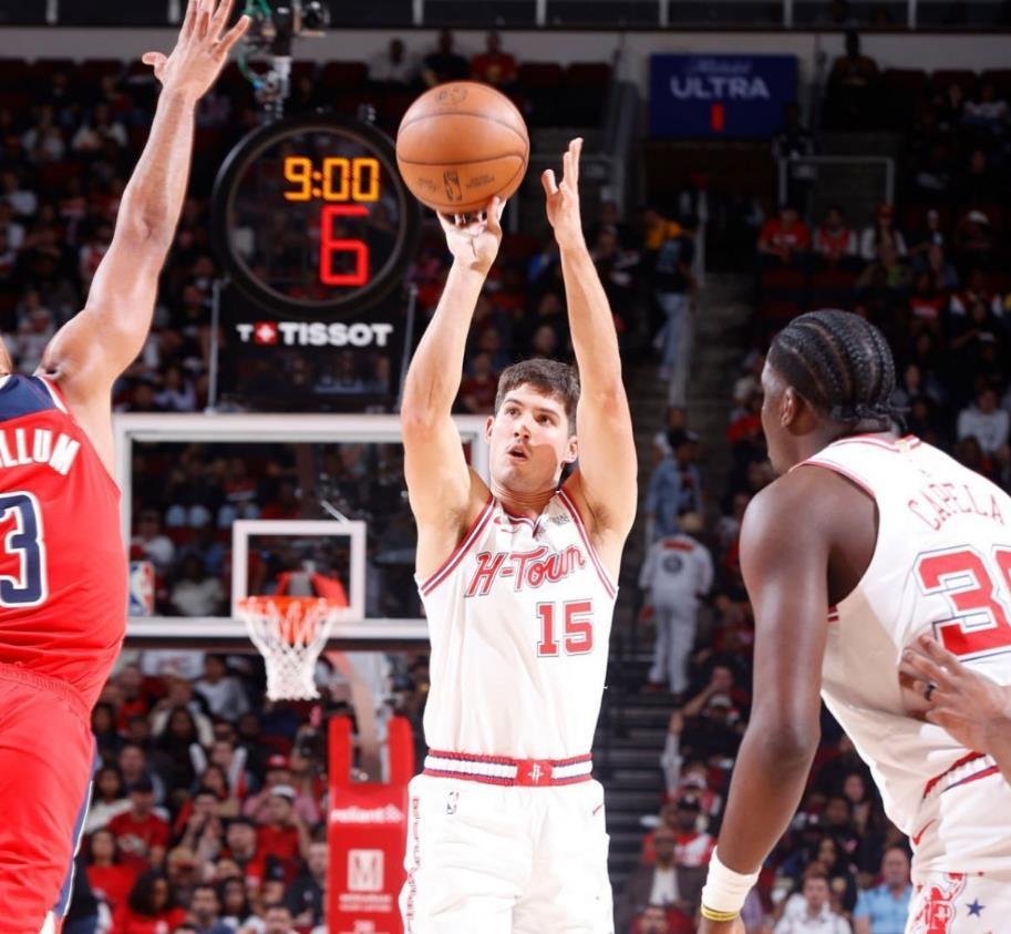 世界杯手机直播-火箭胜灰熊,乌度卡再次变阵!首发4前锋+单中锋,奥科吉降为替补