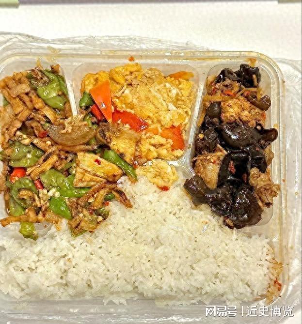 世界杯官方正版入口-北京下了死命令，2027年底前，所有中小学必须告别“校外配餐”