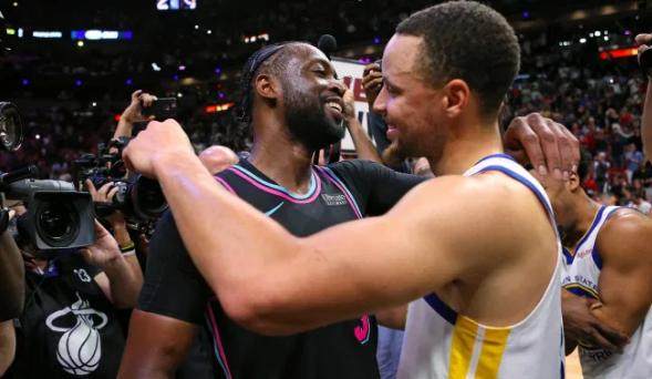 世界杯直播软件下载中心-无人能永处巅峰 库里：接受韦德建议 坚信仍能冲冠